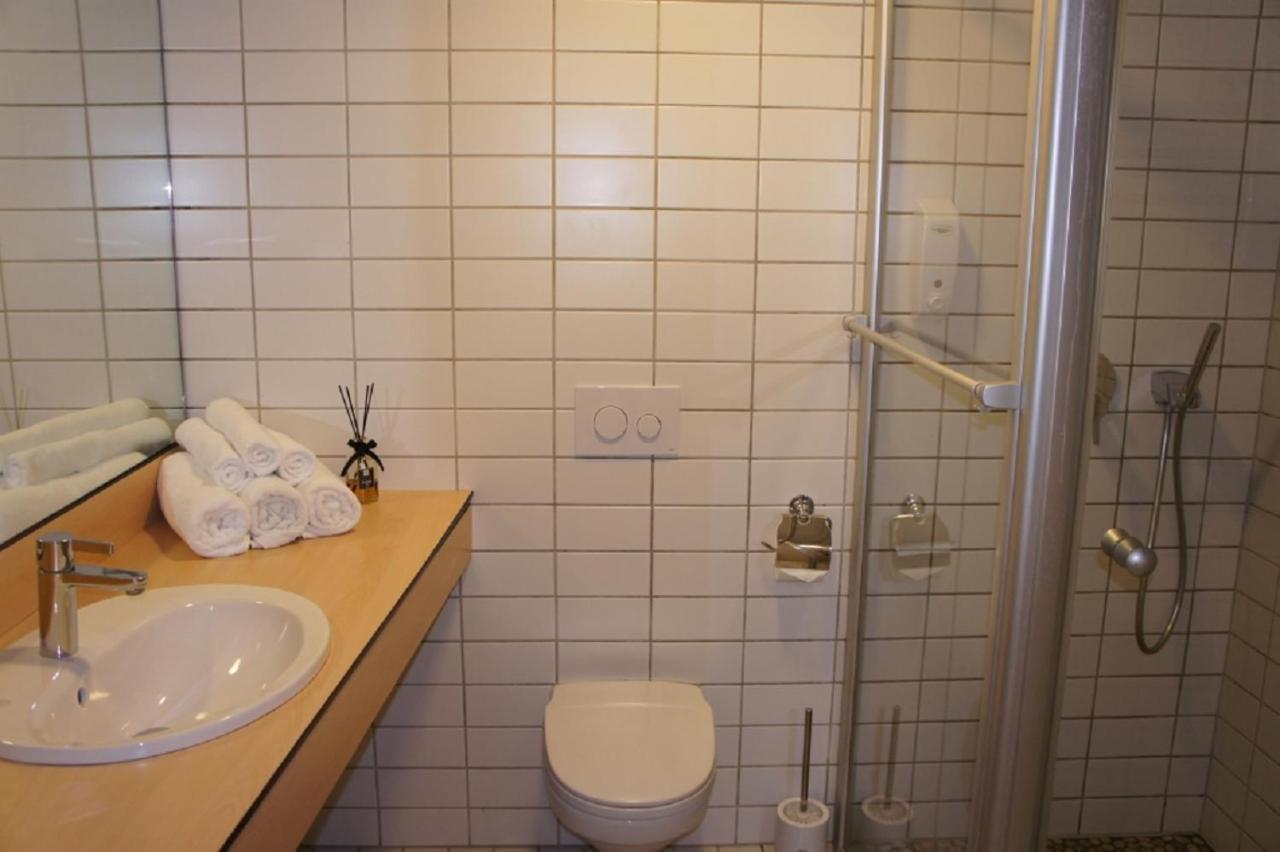 Zaliasis Slenis - Self Check-In Hotel - Free Parking Aukstkiemiai Eksteriør billede